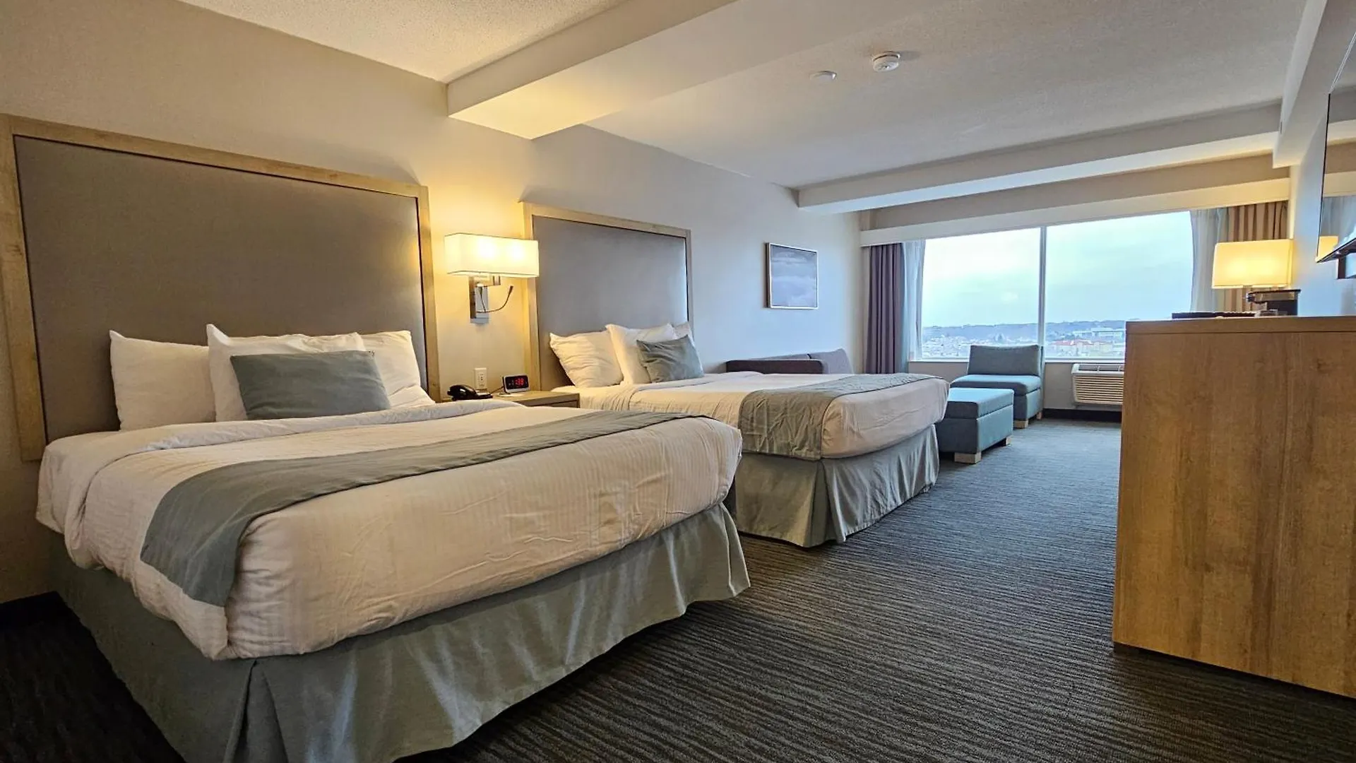 Vittoria Hotel & Suites Niagara Falls