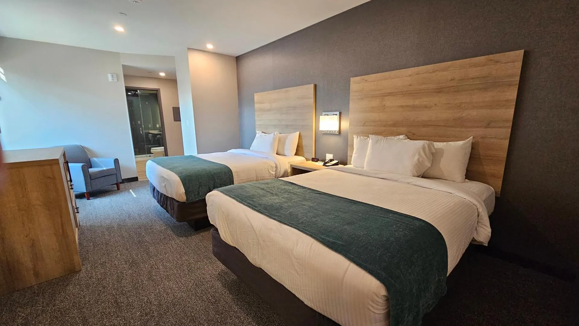 Vittoria Hotel & Suites Niagara Falls 4*,  Canada