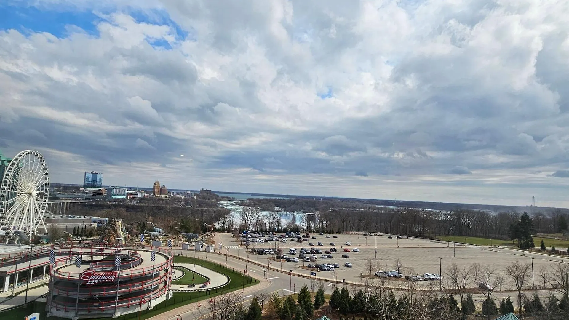 Vittoria Hotel & Suites Niagara Falls 4*,  Canada