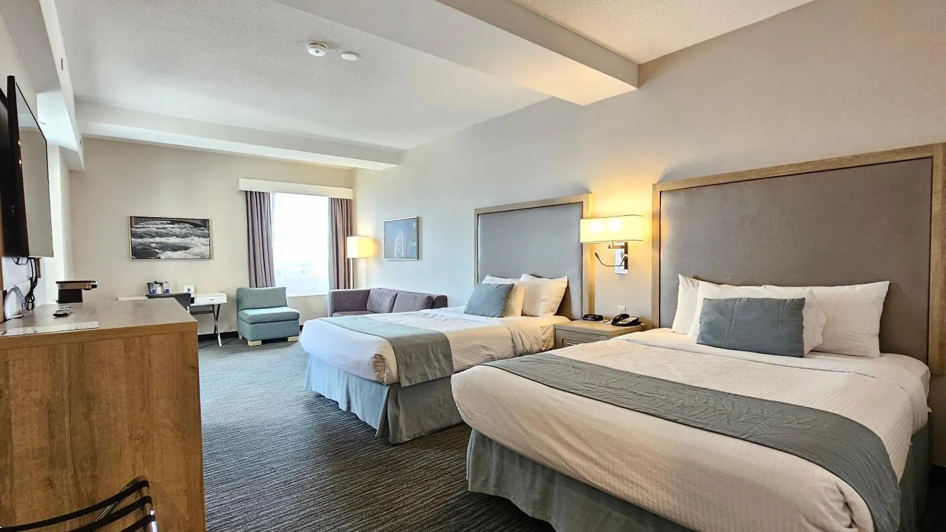 Vittoria Hotel & Suites Niagara Falls 4*,  Canada