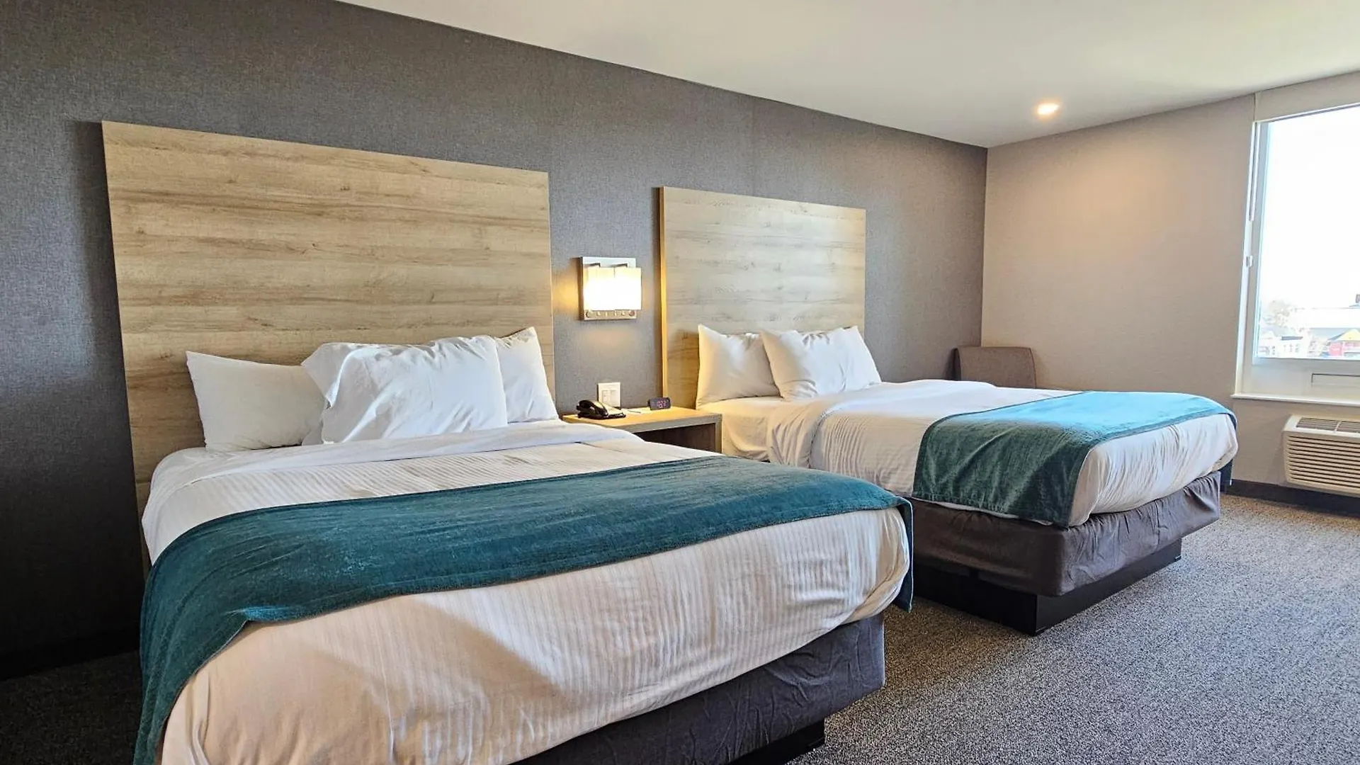 Vittoria Hotel & Suites Niagara Falls