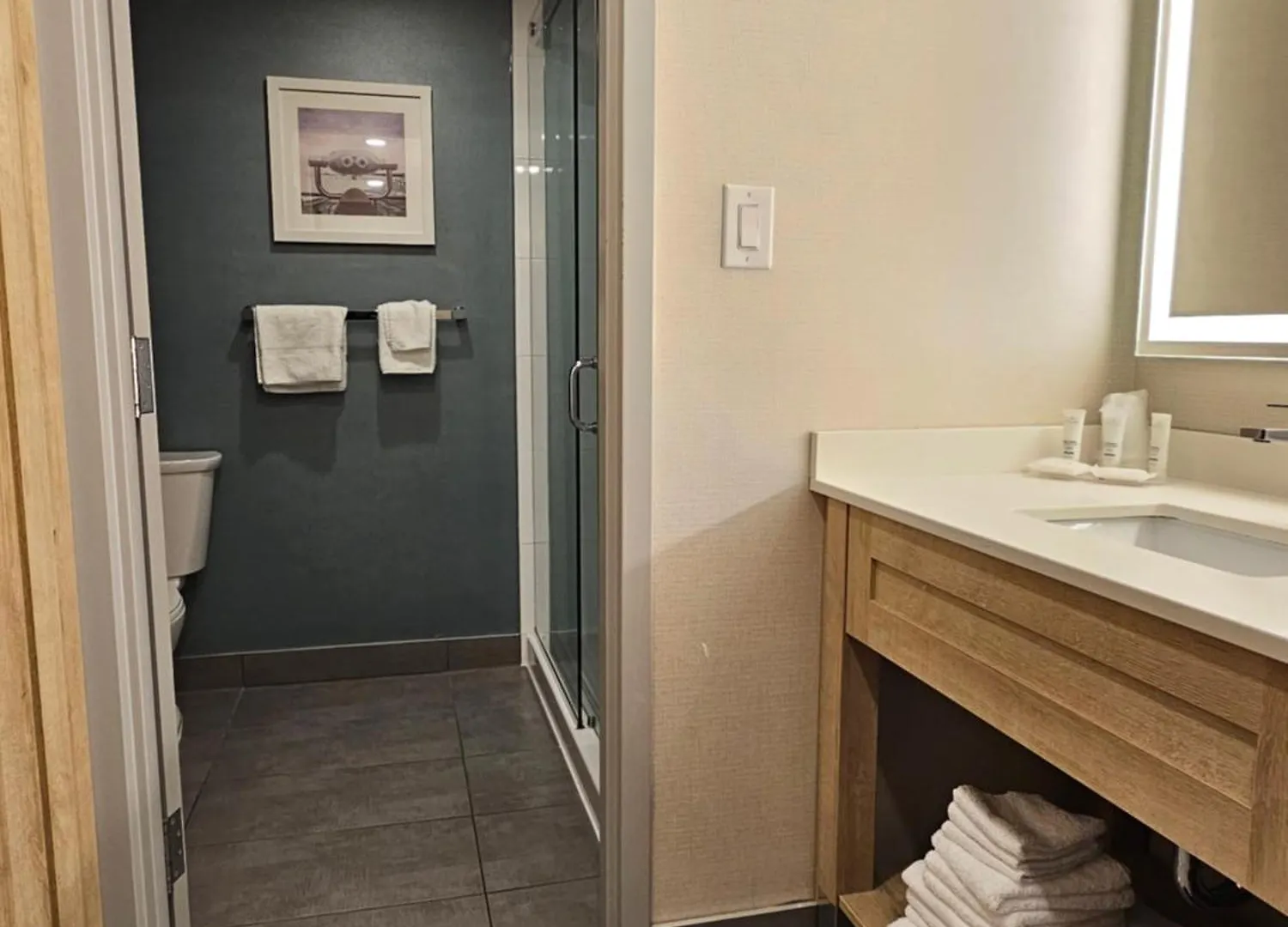 Vittoria Hotel & Suites Niagara Falls